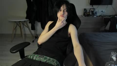 Bella and John online show from April 2026 05:15:02 PM