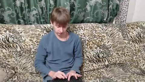 Snapshot of oscar_bell chatting on December 2024 08:43:01 PM Oscar online show from December 2024 08:43:01 PM