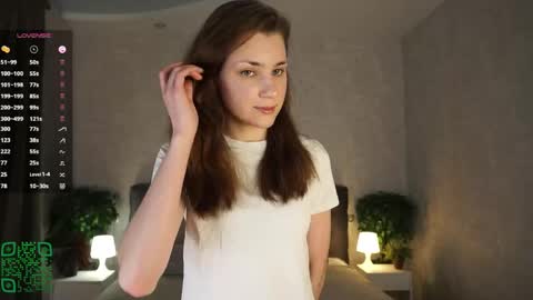 Jess online show from May 2026 06:04:01 PM