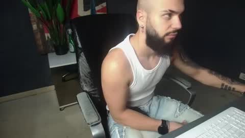 OscarWills online show from June 2026 04:15:02 AM