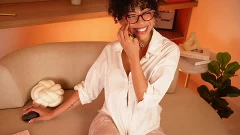 Oshun  online show from May 2026 10:51:01 PM
