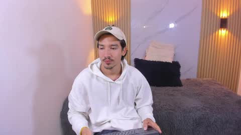 Otto Andrew online show from April 2026 02:57:01 AM