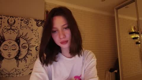 Alice online show from December 2024 08:01:02 PM