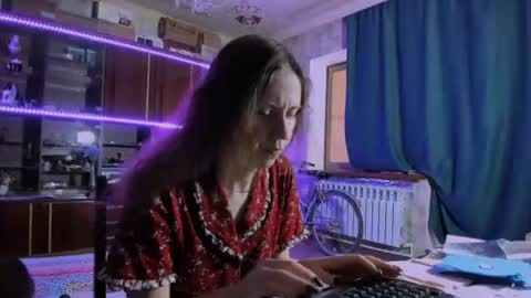 Snapshot of pa1e_pr1ncess chatting on June 2026 06:49:02 AM Ella online show from June 2026 06:49:02 AM