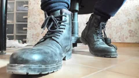 Snapshot of pablomenesssl chatting on December 2025 06:44:01 AM Pablo Meness online show from December 2025 06:44:01 AM