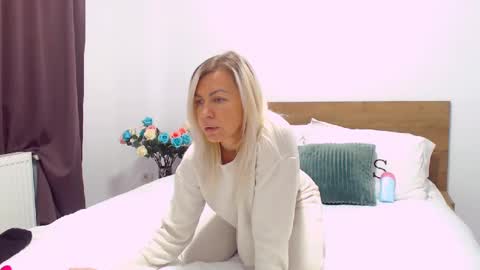 Snapshot of pamela_issy chatting on January 2025 11:07:01 AM PAMEL ISSY online show from January 2025 11:07:01 AM