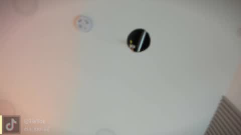 Manuela online show from July 2026 07:31:01 PM