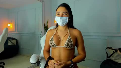 pamplemusa_ online show from February 2026 12:13:02 PM