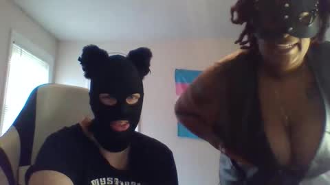 Snapshot of panmeow1995 chatting on March 2026 10:33:01 PM Puppyslut online show from March 2026 10:33:01 PM