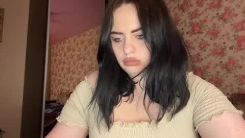 Milana online show from April 2026 06:05:02 PM