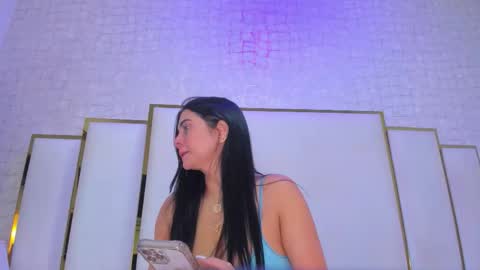 Paola  online show from February 2026 11:31:02 AM