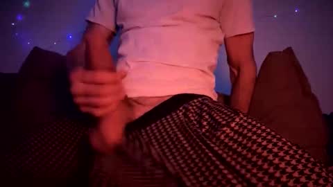 Snapshot of papaboner_foryourpleasure chatting on March 2026 05:24:01 AM PapaBoner online show from March 2026 05:24:01 AM