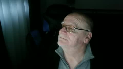 papilly online show from March 2026 10:32:01 PM