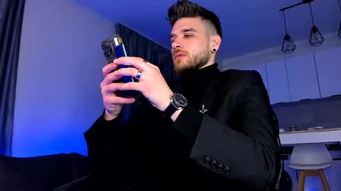 Paris online show from March 2026 06:57:02 PM