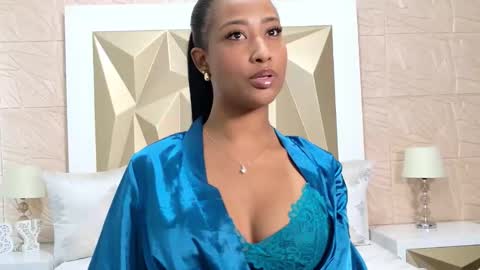 passionmacoll online show from February 2026 06:03:01 PM