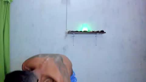 EDUAR Independent model online show from November 2025 04:31:02 PM