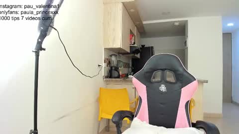 paula princexx online show from March 2026 10:38:01 PM