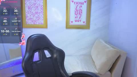 Live 800am 200pm COLOMBIAN HOUR online show from April 2026 01:01:02 PM