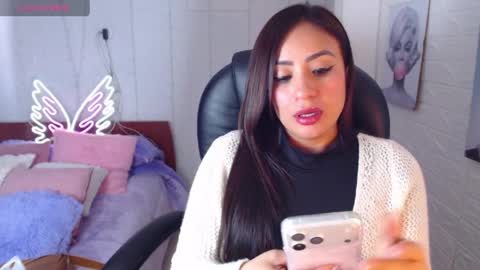 paulina online show from April 2026 05:10:01 PM