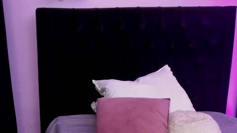 PAULINA  online show from April 2026 01:42:02 AM