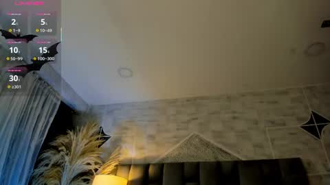 Paulina Belle online show from July 2026 12:19:02 PM