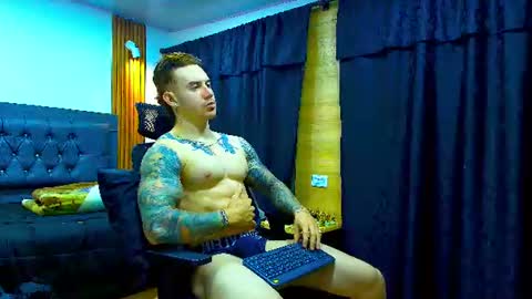 Snapshot of paulthompson_ chatting on June 2026 12:25:01 PM Paul online show from June 2026 12:25:01 PM