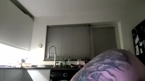 pauluk24 online show from March 2026 02:04:01 AM