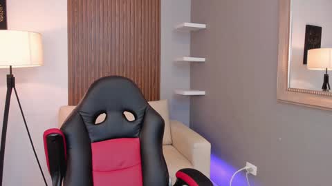 Pauly online show from December 2024 03:42:01 AM