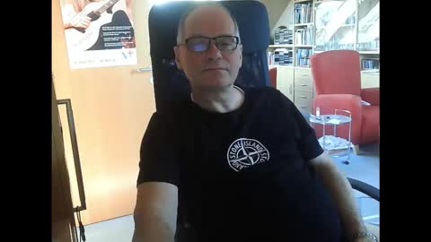 Pavlov aka Peter online show from November 2025 08:37:02 AM