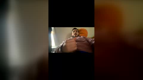 Pete online show from December 2025 07:43:01 PM