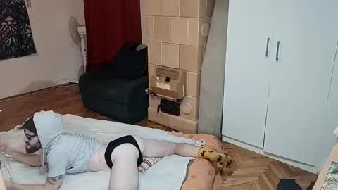 peacefulness93 online show from October 2025 06:49:02 PM