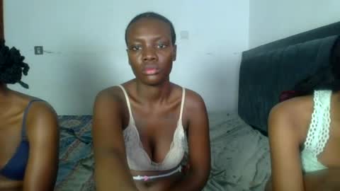 peach_ebonny online show from June 2026 12:22:01 PM