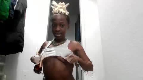 Peach online show from March 2026 11:05:01 PM