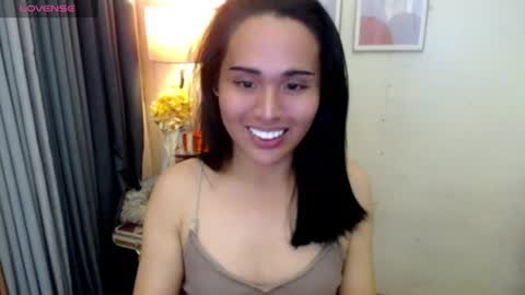Snapshot of peakaboo_xx chatting on August 2026 02:32:02 AM Angel Creamdensada online show from August 2026 02:32:02 AM