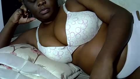 Keci online show from April 2026 10:57:02 PM