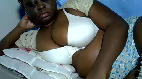 Snapshot of pearl_33 chatting on July 2026 12:31:01 PM Keci online show from July 2026 12:31:01 PM
