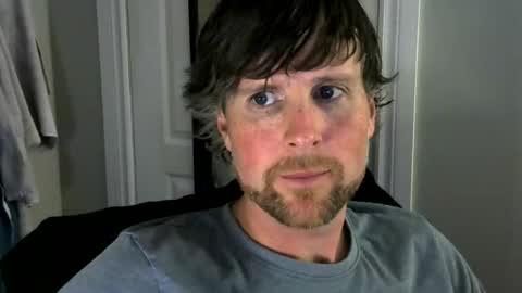 Snapshot of pecas90 chatting on November 2025 10:32:01 PM pecas90 online show from November 2025 10:32:01 PM