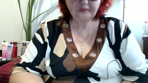 Snapshot of peggysoft chatting on June 2026 07:31:01 AM PeggySoft online show from June 2026 07:31:01 AM