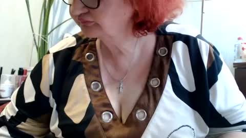 Snapshot of peggysoft chatting on June 2026 06:16:02 AM PeggySoft online show from June 2026 06:16:02 AM