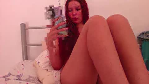 Snapshot of pelirroja_sexy chatting on April 2026 02:14:02 PM pelirroja_sexy online show from April 2026 02:14:02 PM