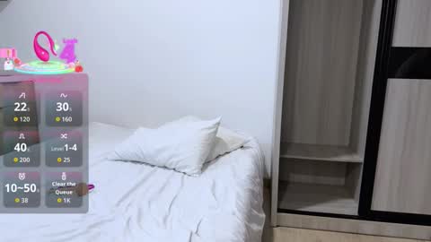 Snapshot of penny_coco chatting on November 2025 09:19:02 AM penny_coco online show from November 2025 09:19:02 AM