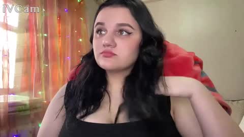 penny_perry online show from January 2025 12:02:01 PM