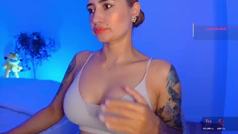 Snapshot of pennyy__ chatting on June 2026 02:09:01 PM Hi Im Penelope better vibrations 1111 online show from June 2026 02:09:01 PM