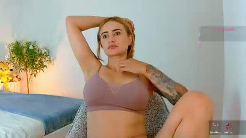 Snapshot of pennyy__ chatting on July 2026 11:57:02 AM Hi Im Penelope better vibrations 1111 online show from July 2026 11:57:02 AM