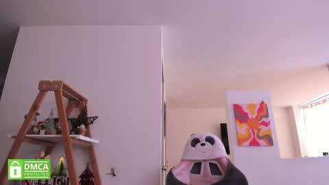 Sarah Ana Banana online show from December 2025 06:16:01 PM