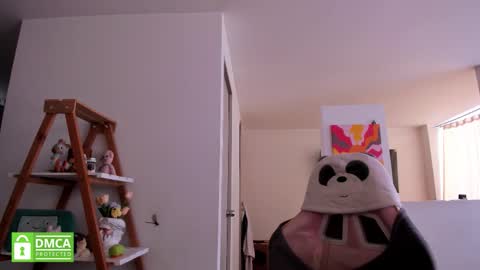 Sarah Ana Banana online show from February 2026 06:03:02 PM