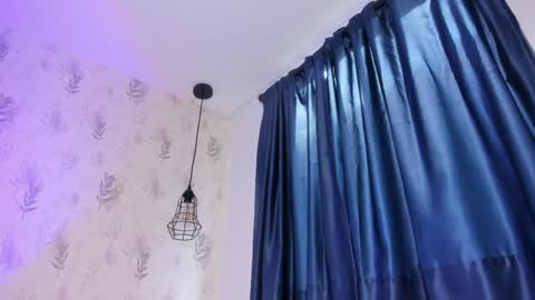 Perla online show from April 2026 07:59:02 PM