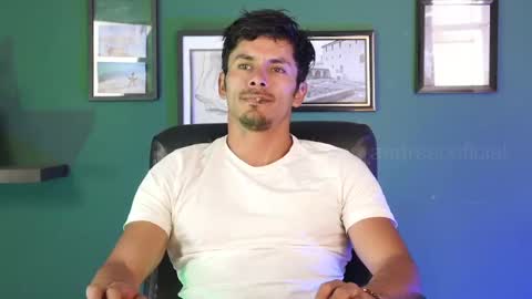 Snapshot of perseoo_88 chatting on November 2025 05:46:02 PM andres online show from November 2025 05:46:02 PM