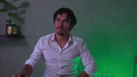 Snapshot of perseoo_88 chatting on April 2026 06:42:01 PM andres online show from April 2026 06:42:01 PM