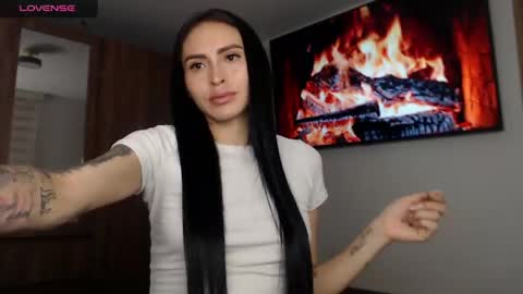 Linda online show from May 2026 10:06:02 PM